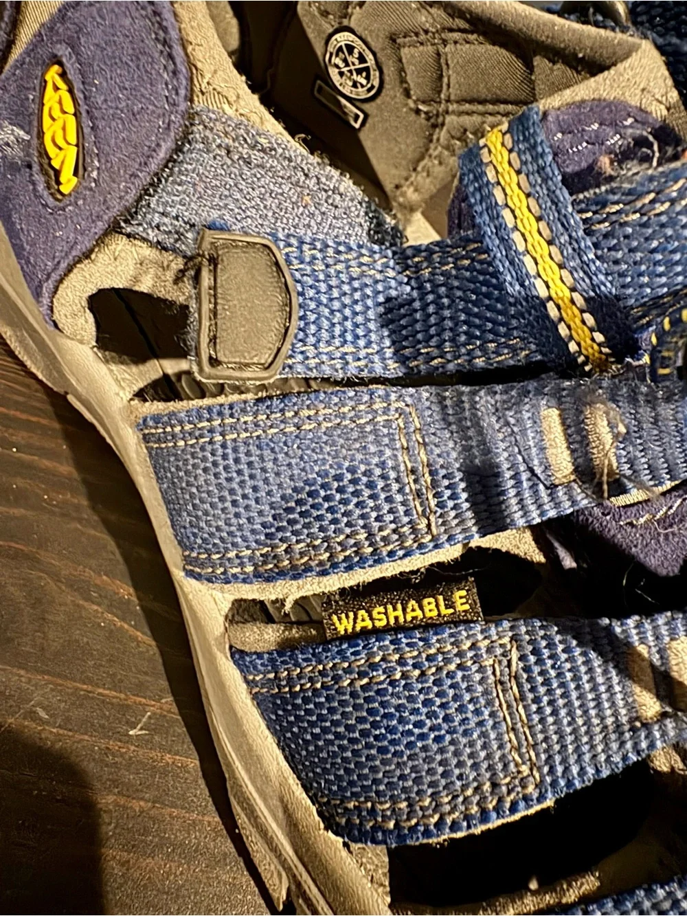 KEEN Boys Size 5 Newport H2 Waterproof Hiking Sport Sneaker Sandals Blue Gray